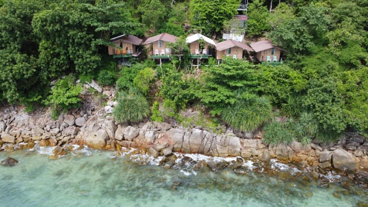 Phi Phi Seaside Bungalow Екстериор снимка