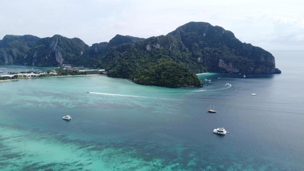 Phi Phi Seaside Bungalow Екстериор снимка