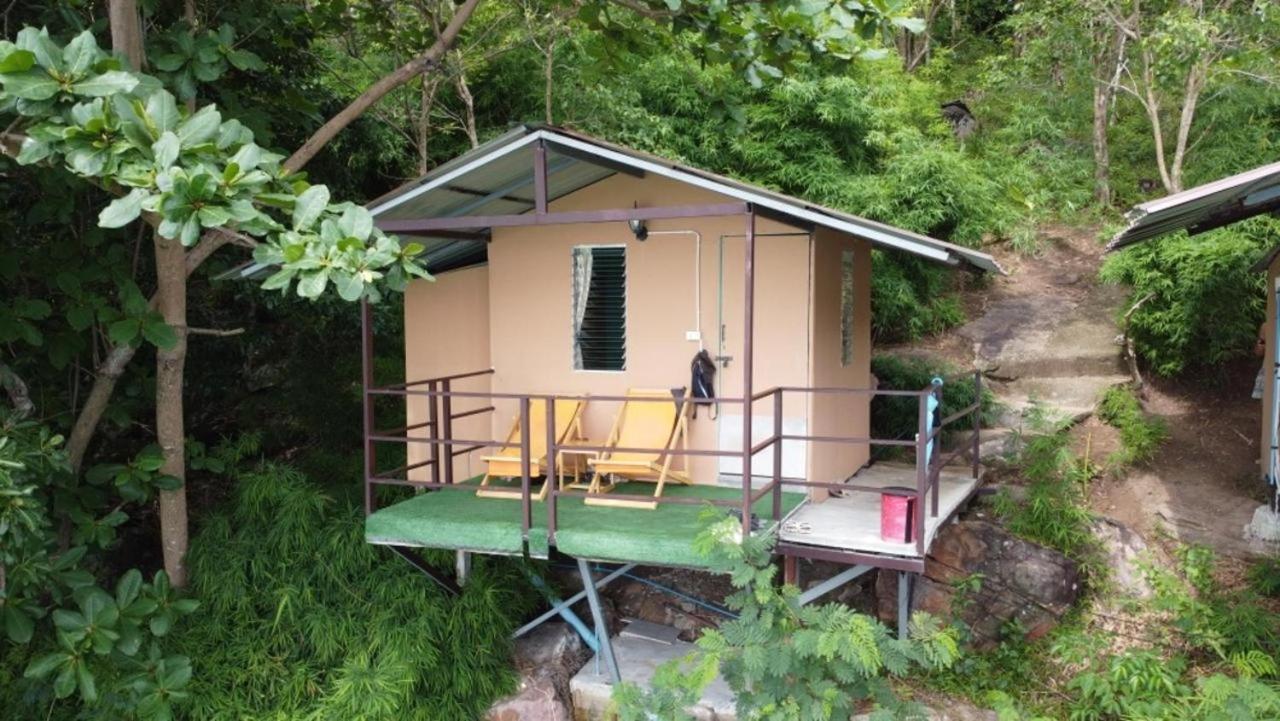 Phi Phi Seaside Bungalow Екстериор снимка
