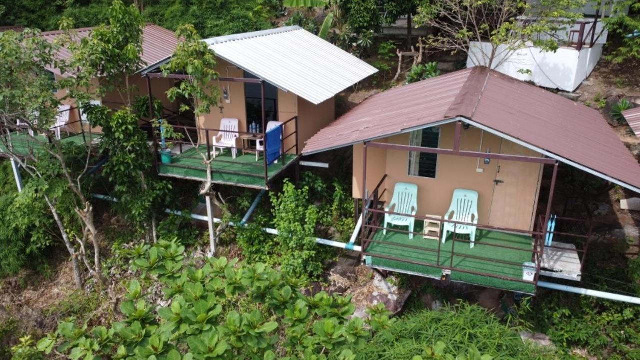 Phi Phi Seaside Bungalow Екстериор снимка